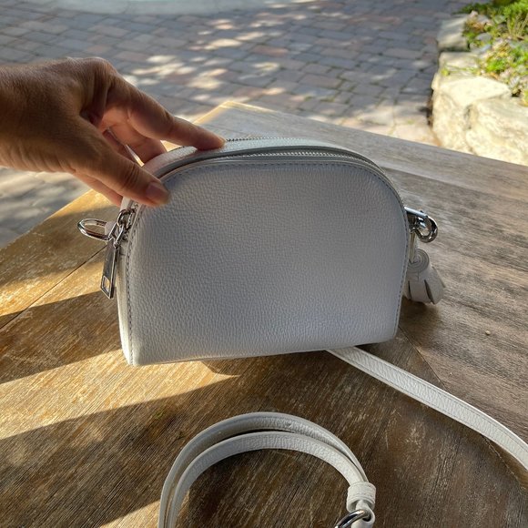 Marc Jacobs Shutter Crossbody - Picture 2 of 5